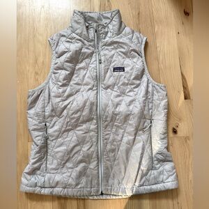 Patagonia Women's Nano Puff Vest Light Gray Shell Bright Pink Lining Size L